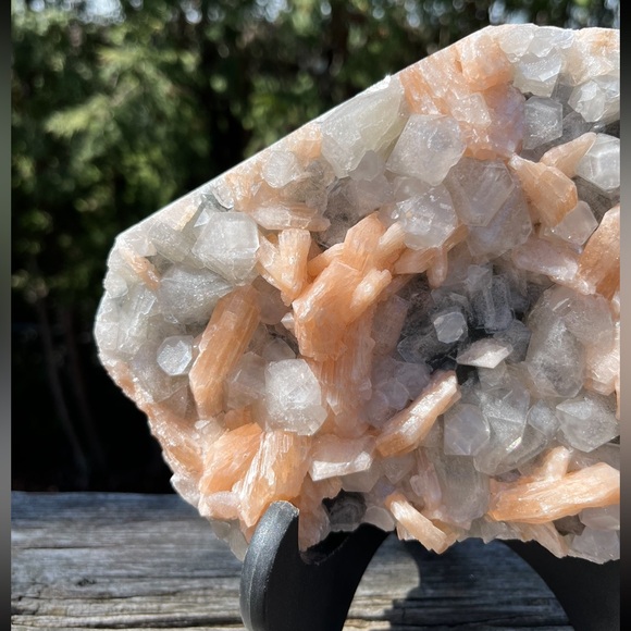 Stilbite And Chalcedony Freeform - Picture 4 of 7